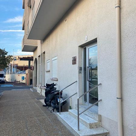 Superbe Studio A Canet En Roussillon Proche De La Plage Екстер'єр фото